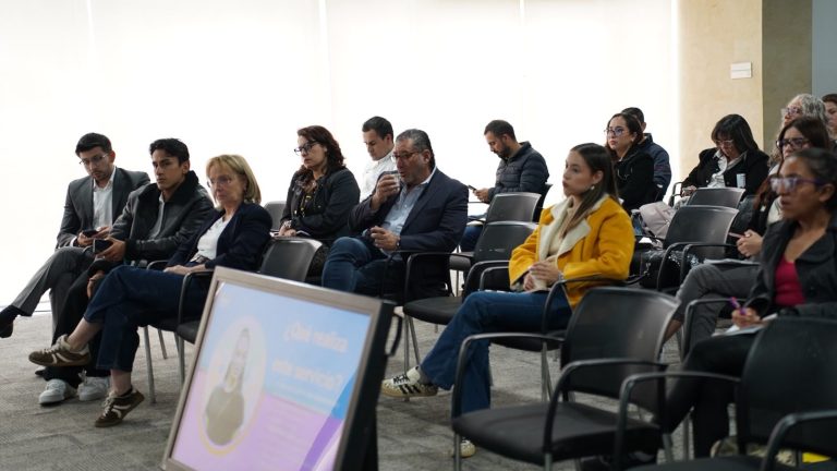 Distrito impulsa herramienta para fortalecer respuesta institucional frente a las violencias por prejuicio contra personas LGBTI